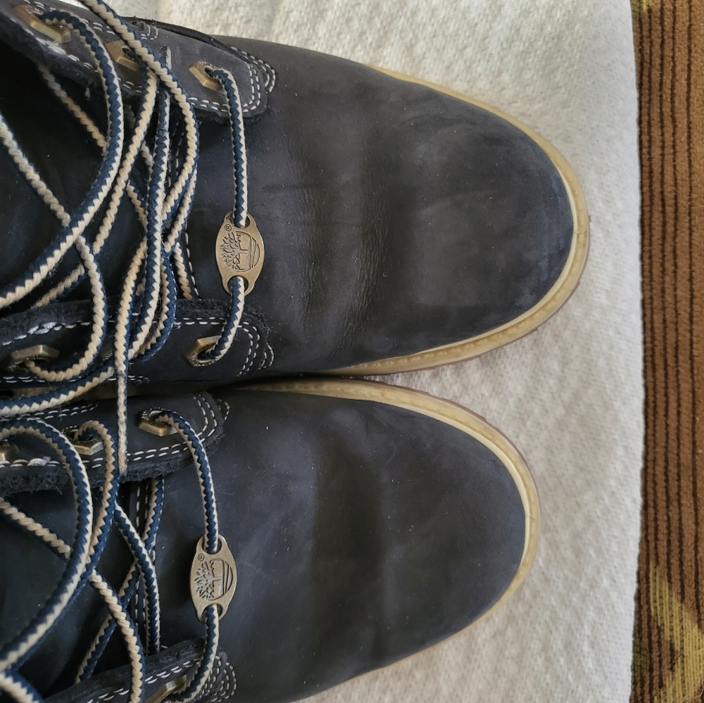 Women's Boots - Picture 4 of 7